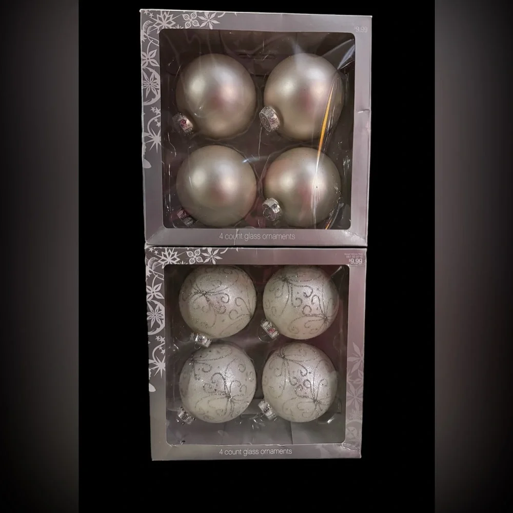 Christmas ornaments TARGET 2006 WHITE GLITTER SNOWFLAKE Glass 2 Boxes